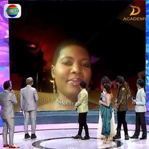 Meet your Posher, Djenane